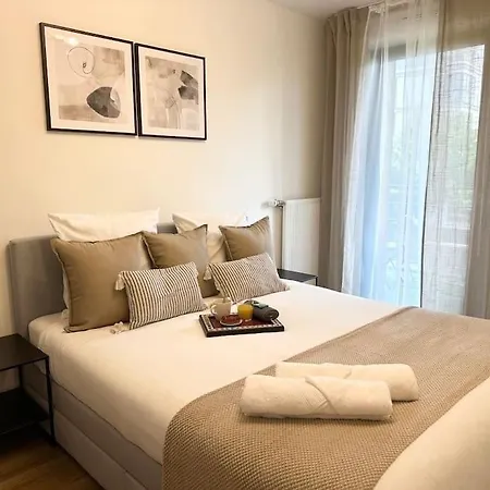Alya Proche Disneyland Apartment *